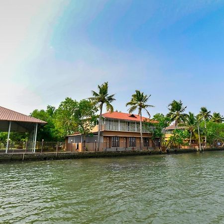 Hotel Grand Ayur Island Perumbalam Exteriér fotografie